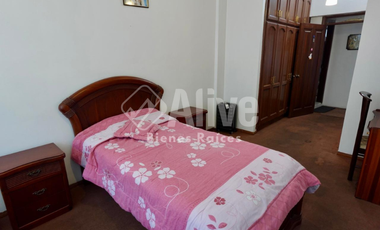 Casa independiente de venta en Monjas, sector Jardín del Valle