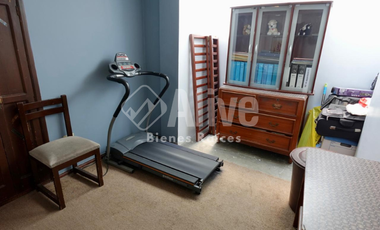 Casa independiente de venta en Monjas, sector Jardín del Valle