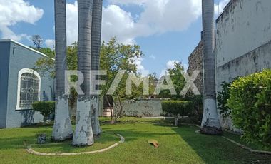 CASA COLONIAL EN RENTA. GARCIA GINERES 1,789m2