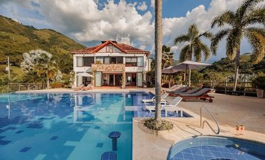 ALQUILO FINCA LA TURQUESA INF AL3005558404 UBICADA EN ANAPOIMA