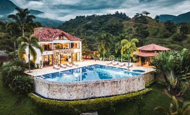 ALQUILO FINCA LA TURQUESA INF AL3005558404 UBICADA EN ANAPOIMA