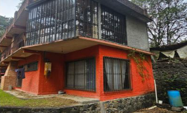 ¡¡HERMOSA Y AMPLIA CASA EN UNA DE LAS MEJORES ZONAS DE HUITZILAC MORELOS!!