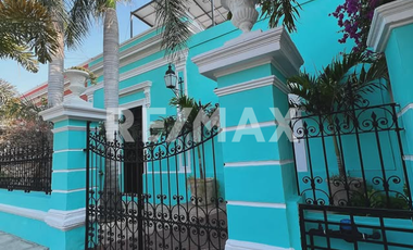 CASA EN VENTA EN CENTRO, 385M2