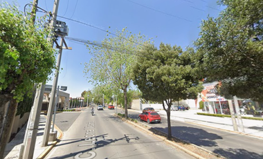 ¡¡GRAN OPORTUNIDAD DE ADQUIRIR O INVERTIR EN ESTA HERMOSA CASA DE REMATE BANCARIO EN BONITO FRACCIONAMIENTO!!, (SOLO CON RECURSOS PROPIOS).