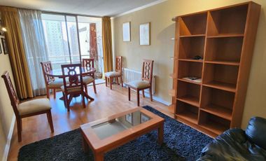 Arriendo departamento en Santiago Centro, amoblado y con estacionamiento