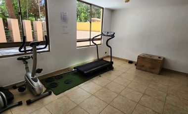 Arriendo departamento en Santiago Centro, amoblado y con estacionamiento