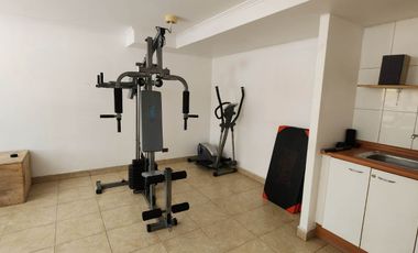 Arriendo departamento en Santiago Centro, amoblado y con estacionamiento