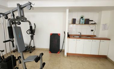 Arriendo departamento en Santiago Centro, amoblado y con estacionamiento