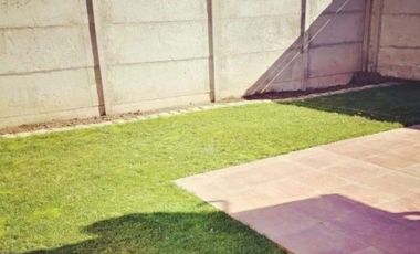 Casa dos pisos en arriendo Barrio Buin Plaza II