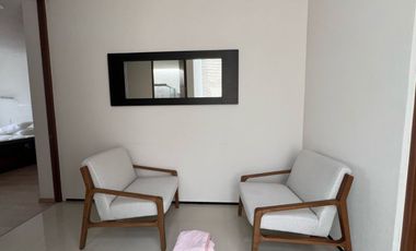 Casa amueblada en Renta en Altozano, Morelia! De 3 niveles Exclusivo fracc. privado, arbolado y con vigilancia 24/7. Disfruta de una vista panorámica