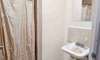 Casa dos recámaras con alberca pasa el transporte en la puerta