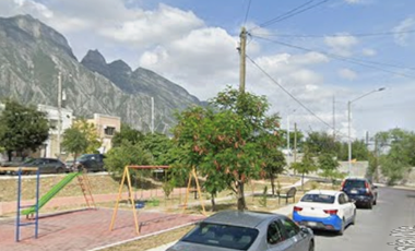 ¡¡Atención Inversionistas!! Venta de Casa en Remate Bancario, Col. Fraccionamiento misión de santa Catarina, Nuevo Leon