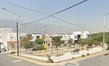 ¡¡Atención Inversionistas!! Venta de Casa en Remate Bancario, Col. Fraccionamiento misión de santa Catarina, Nuevo Leon