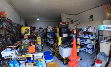 Casa con Locales Comerciales en Venta en Zacatecas, en Col. Lomas de la Pimienta