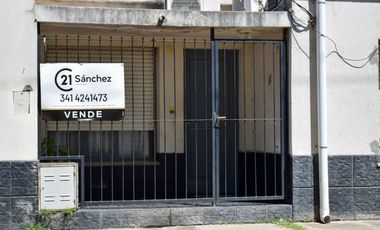 Casa a la venta de dos habitaciones, en Casilda, Santa Fé.