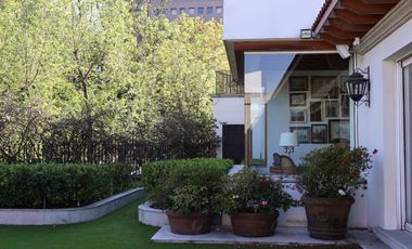 Casa en venta. Bosques de las Lomas