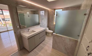 Cerca del Colegio Irlandés, Tecamachalco, Herradura e Interlomas. Calle cerrada.