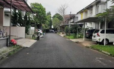 Jual rumah siap huni di Istana regency Sudirman bandung