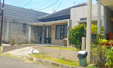 Jual rumah siap huni di Istana regency Sudirman bandung