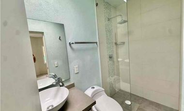 CASA SOLA EN RENTA EXCELENTE UBICACIÓN ALBERCA Jiutepec