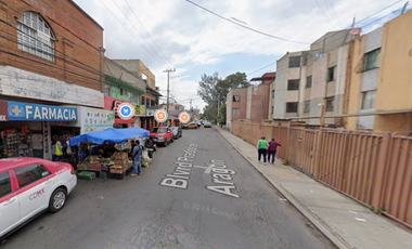 ESTA ES UNA EXCELENTE OPORTUNIDAD DE INVERSION UNICO PAGO . UBICADA EN BOULEVARD PRADOS DE JACARANDAS, No. 58, LT. 1, MZ. 25, DEPTO. 4, FRACC. PRADOS