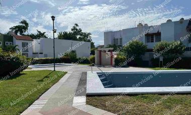 CASA EN VENTA EN ESQUINA EN SALAGUA