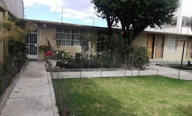 RENTA CASA AMPLIA, SECTOR AVENIDA BRASIL Y ZAMORA