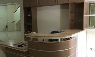 Hadap Jalan!! JUAL/SEWA Rukan / Ruko Exclusive Pantai Indah Kapuk PIK 4,5 Lantai Luas 75m2