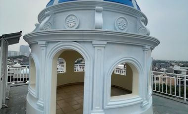 Hadap Jalan!! JUAL/SEWA Rukan / Ruko Exclusive Pantai Indah Kapuk PIK 4,5 Lantai Luas 75m2