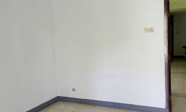 Rumah Hook Luas Tengah Kota Area Turangga dkt Karawitan Buah Batu