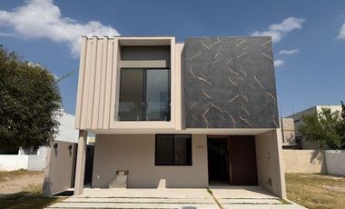 CASA NUEVA EN RENTA SOLARES COTO 7 SENDEIRA ZAPOPAN JALISCO