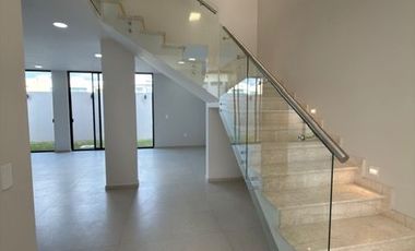 CASA NUEVA EN RENTA SOLARES COTO 7 SENDEIRA ZAPOPAN JALISCO