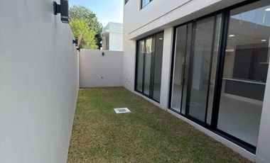 CASA NUEVA EN RENTA SOLARES COTO 7 SENDEIRA ZAPOPAN JALISCO