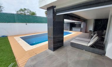 Casa en Fraccionamiento en Lomas de Cocoyoc, Morelos.