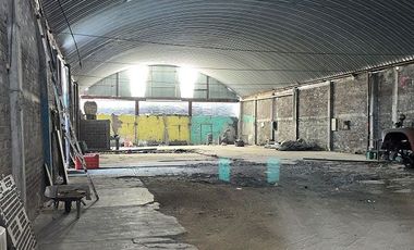VENTA DE TERRENO EN TLAHUAC BARDEADO CON TECHO INDUSTRIAL EN ESQUINA