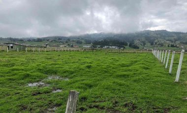 amplio terreno en venta en TARQUI ideal para varios proyectos