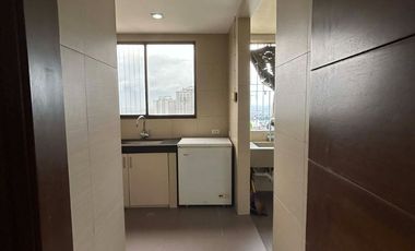 219sqm 3 Bedroom Skyway Twin Tower Condominium for Sale Rent Lease Oranbo Pasig Condo Ortigas Center 3BR 3 Bedroom with 2 parking slots and Balcony