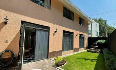 BONITA CASA CON JARDIN EN FRACCIONAMIENTO CLUB DE GOLF MEXICO, TLALPAN