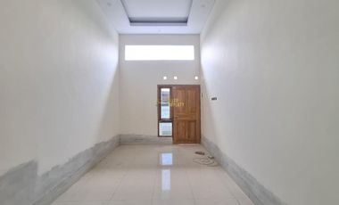 RUMAH SIAP HUNI, MINIMALIS, DEKAT KAMPUS UPN JOGJA