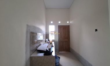 RUMAH SIAP HUNI, MINIMALIS, DEKAT KAMPUS UPN JOGJA