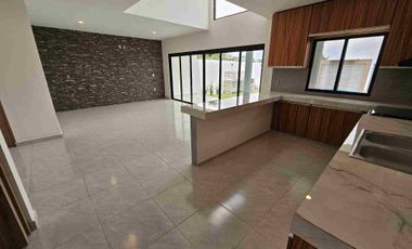 BONITA PREVENTA DE CASA EN OAXTEPEC