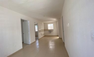 DEPARTAMENTO EN EL MARQUEZ EN PLANTA BAJA CERCA DEL UQO