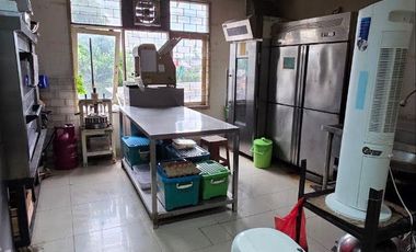 Disewakan Ruko siap pakai 3Lt plus basement di Pasar Minggu,Jaksel