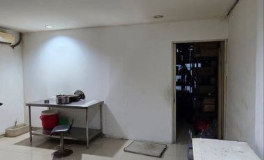 Disewakan Ruko siap pakai 3Lt plus basement di Pasar Minggu,Jaksel