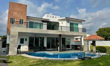 CASA EN VENTA EN LOMAS DE COCOYOC