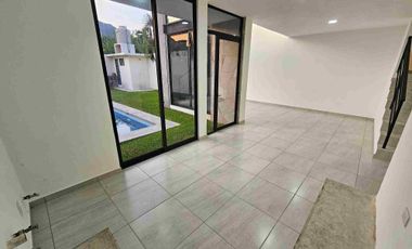 HERMOSA CASA EN VENTA EN TLAYACAPAN MORELOS