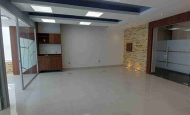 Oficina en renta ubicada en ORVIT, cerca autopista Mexico-Qro y de Bernardo Quintana en Querétaro