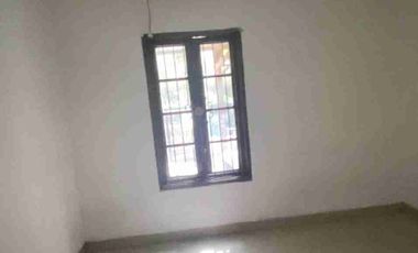Di sewakan Rumah bagus Di antapani