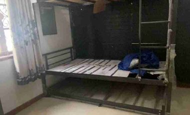 Di sewakan Rumah bagus Di antapani