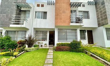 $2,250,000 Una Casa con Tres Recámaras en Cuernavaca, Morelos